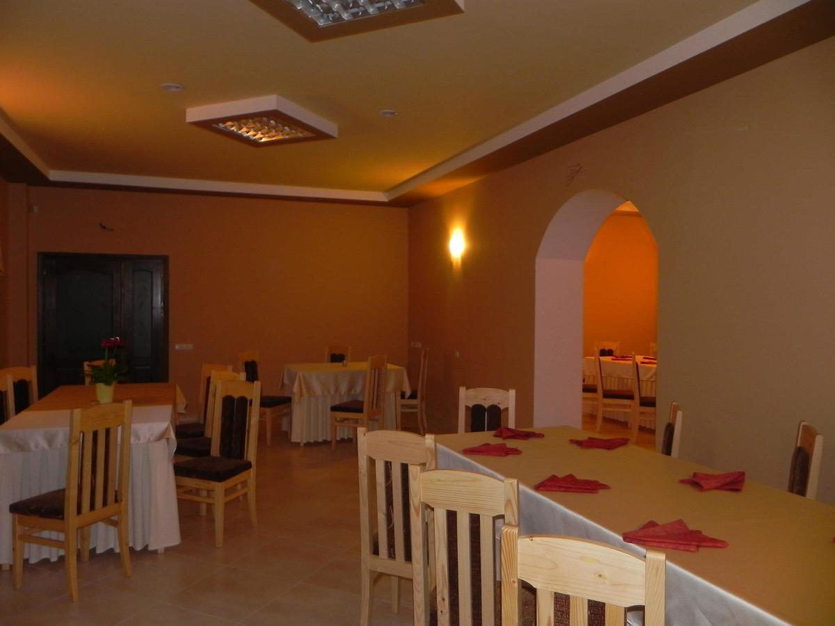 Motel Fogado Cristuru Secuiesc Zewnętrze zdjęcie